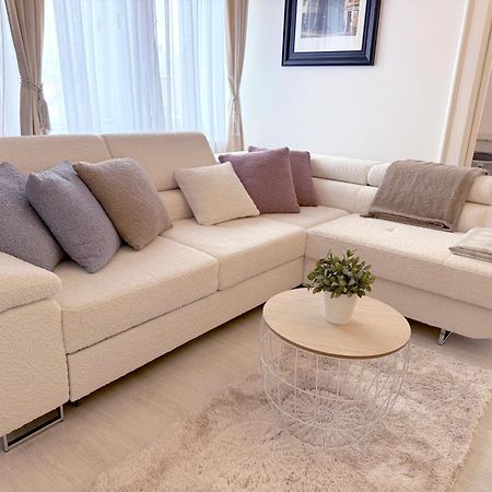 Elegant 125M2 Apartment In Center Of ブダペスト エクステリア 写真