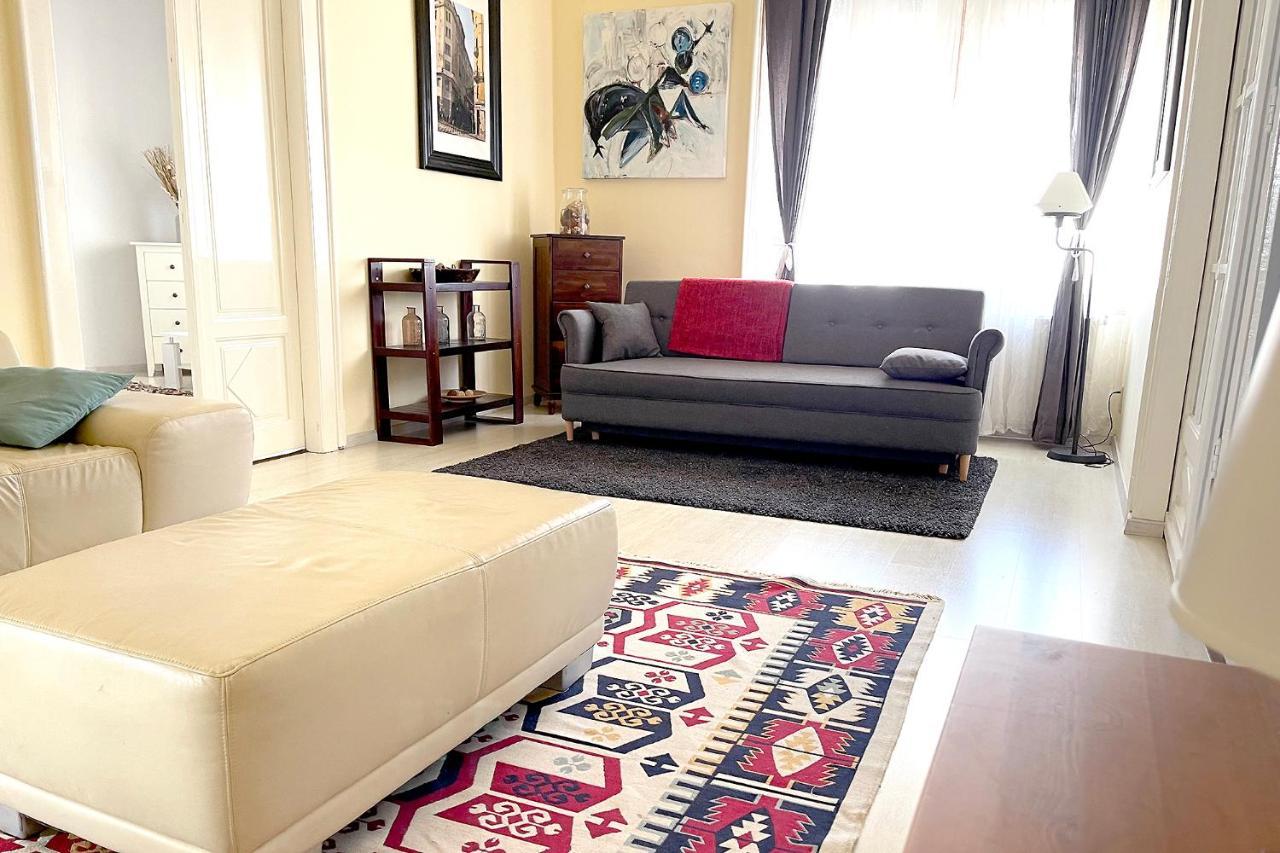 Elegant 125M2 Apartment In Center Of ブダペスト エクステリア 写真