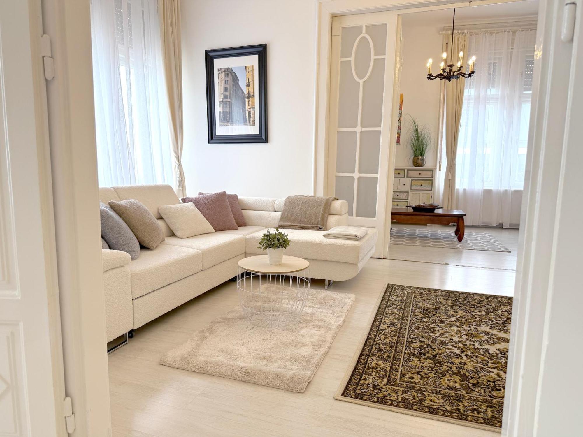 Elegant 125M2 Apartment In Center Of ブダペスト エクステリア 写真