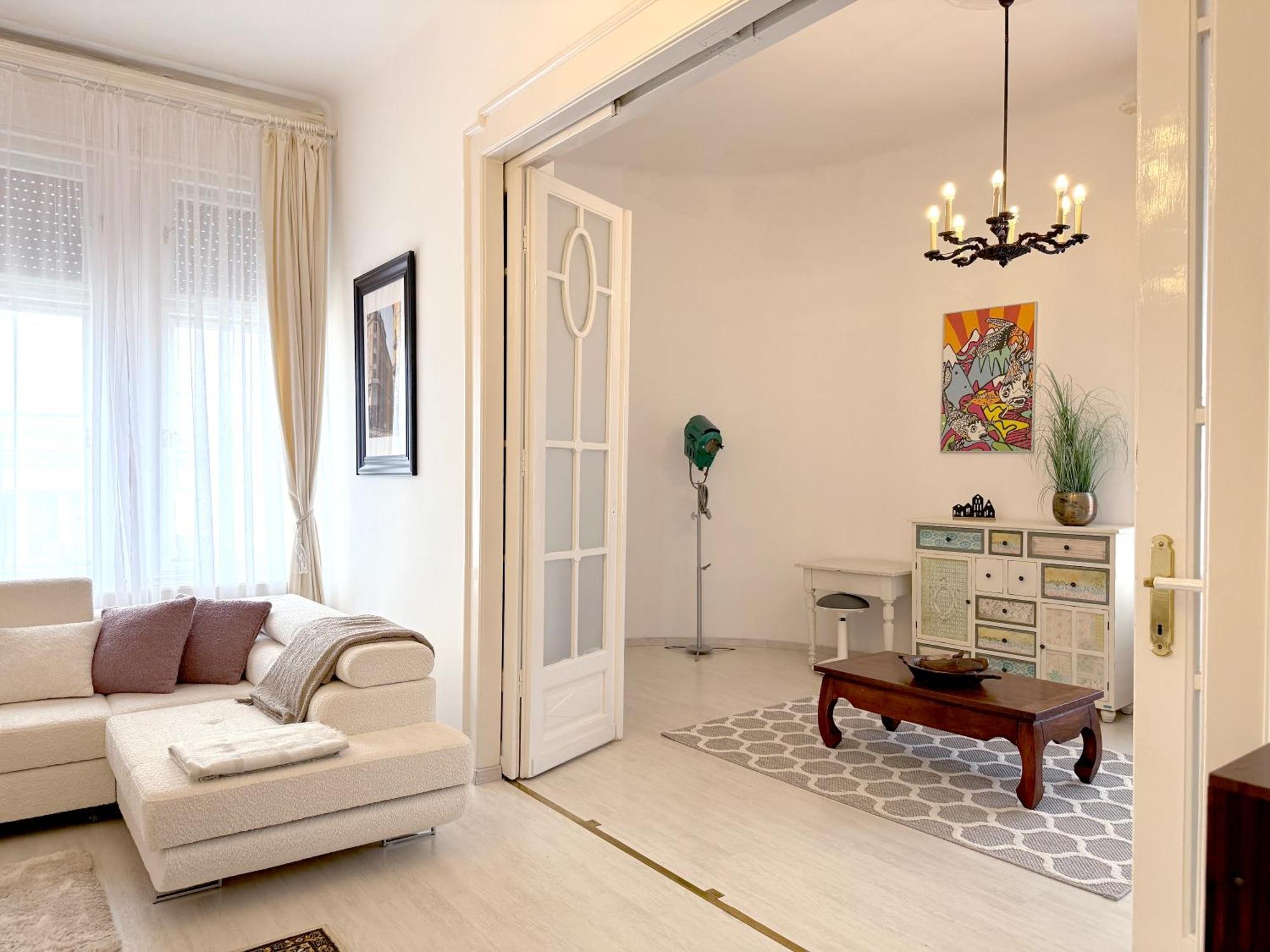 Elegant 125M2 Apartment In Center Of ブダペスト エクステリア 写真
