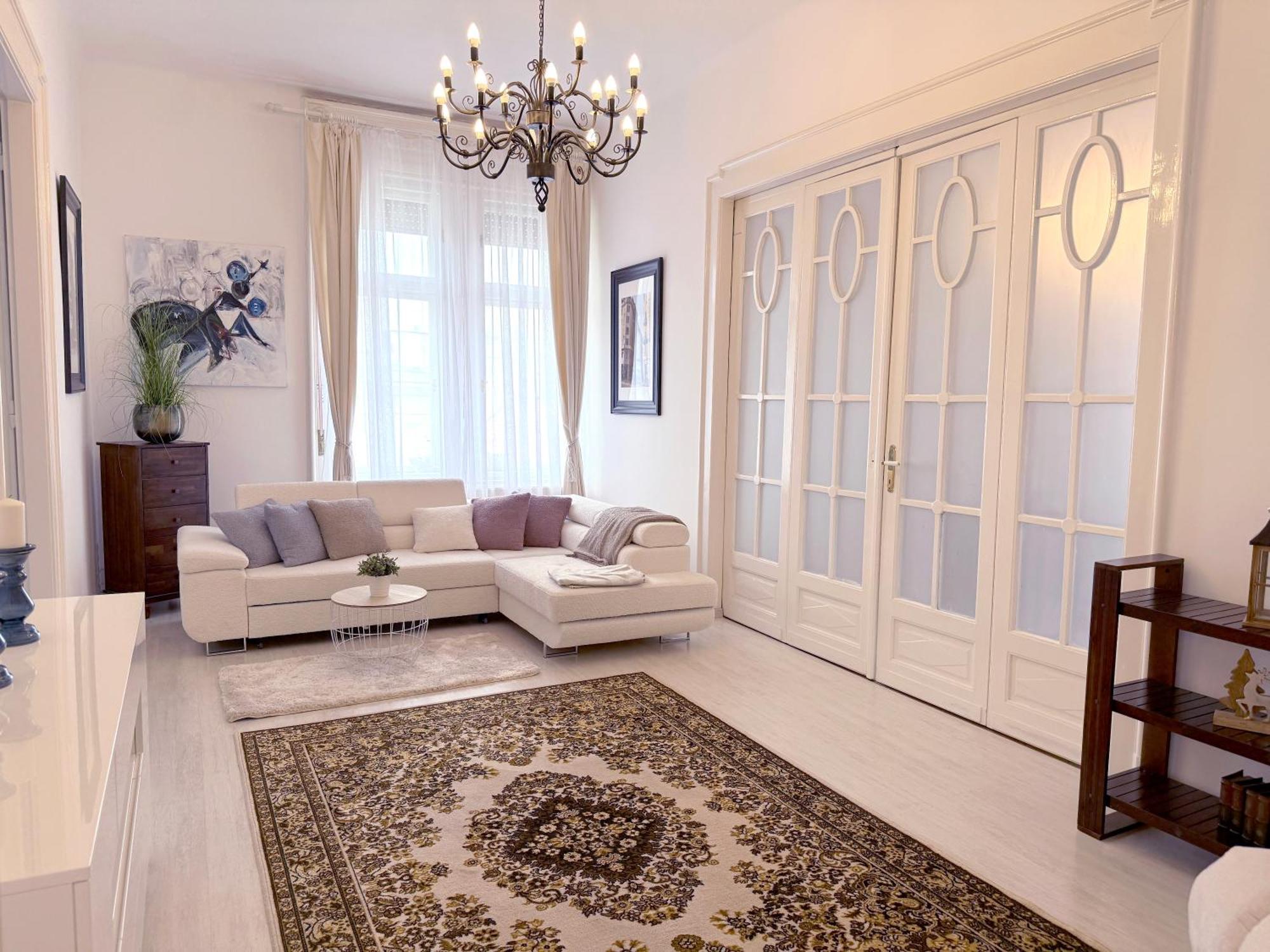 Elegant 125M2 Apartment In Center Of ブダペスト エクステリア 写真